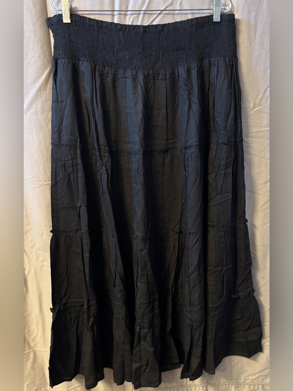 Plain block tiered skirt / maxi skirt by Rhea in Black Size L/XL NWT